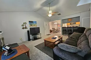 1202 Thorpe Ln, San Marcos, TX 78666 - Photo 5