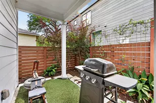 2601 Willow St, Austin, TX 78702 - Photo 9