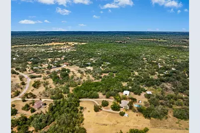30 Country Oaks Drive, Buda, TX 78610 - Photo 9