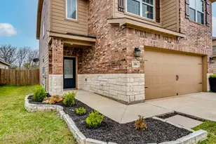 216 Isabel Ln, Kyle, TX 78640 - Photo 3