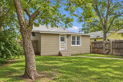 1231 N Saint Joseph Street, Gonzales, TX 78629 - Photo 19