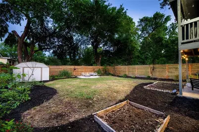 1119 Gunter Street #B, Austin, TX 78702 - Photo 9