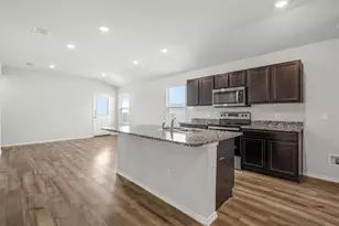 1049 Velvet Ct, Troy, TX 76579 - Photo 5