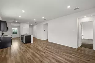 1049 Velvet Ct, Troy, TX 76579 - Photo 7