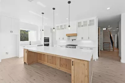 1001 Isabella Cove, Liberty Hill, TX 78642 - Photo 5