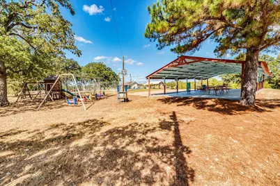 106 Wampum, Smithville, TX 78957 - Photo 15