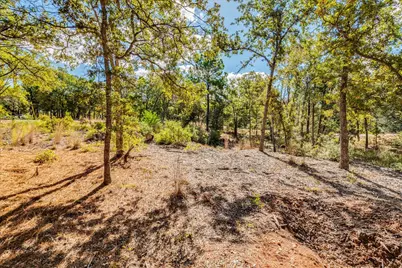 106 Wampum, Smithville, TX 78957 - Photo 5