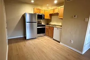 803 W 28th St, Austin, TX 78705 - Photo 3