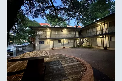 803 W 28th Street #106, Austin, TX 78705 - Photo 21