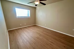 803 W 28th St, Austin, TX 78705 - Photo 5