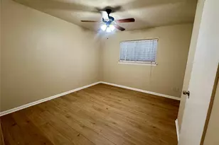 803 W 28th St, Austin, TX 78705 - Photo 7