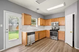 706 Johnny Bench Ct, Round Rock, TX 78665 - Photo 7