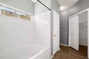 706 Johnny Bench Ct, Round Rock, TX 78665 - Photo 13