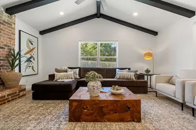 1505 Summit Street, Austin, TX 78741 - Photo 9