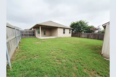 325 Comal Run, Hutto, TX 78634 - Photo 31
