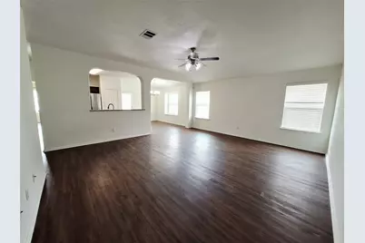 325 Comal Run, Hutto, TX 78634 - Photo 5