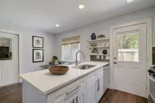 1400 Southport Dr, Austin, TX 78704 - Photo 5