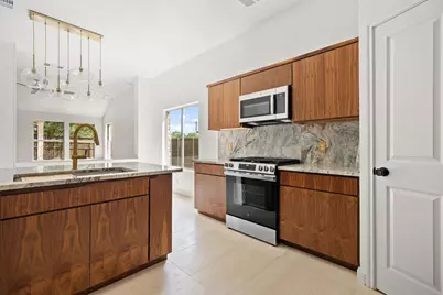 1000 Woodview Drive, Georgetown, TX 78628 - Photo 13