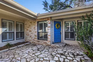 208 Crescent Bluff, Lakeway, TX 78734 - Photo 3
