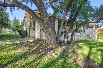 208 Crescent Bluff, Lakeway, TX 78734 - Photo 25
