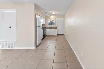 410 Thorndale #A, Taylor, TX 76574 - Photo 9