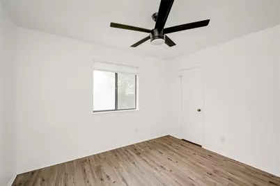 6705 Lancret Hill Drive, Austin, TX 78745 - Photo 17
