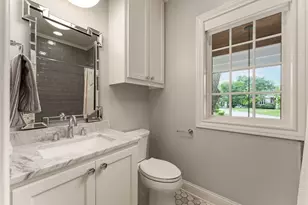 1015 Gaston Ave, Austin, TX 78703 - Photo 19