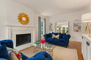 1015 Gaston Ave, Austin, TX 78703 - Photo 3