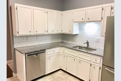 2414 Longview Street #303, Austin, TX 78705 - Photo 5