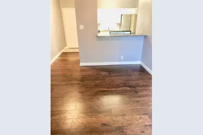 2414 Longview Street #303, Austin, TX 78705 - Photo 11