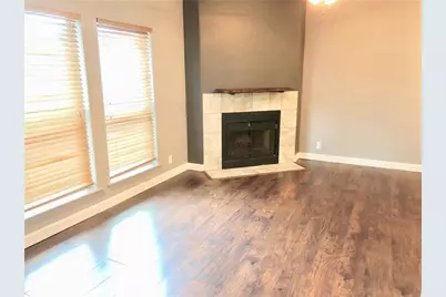 2414 Longview Street #303, Austin, TX 78705 - Photo 9
