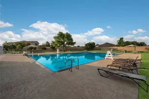 112 Perfect World Loop, Jarrell, TX 76537 - Photo 9