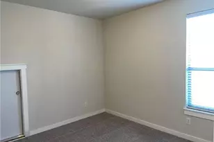 2001 Faro Dr, Austin, TX 78741 - Photo 11