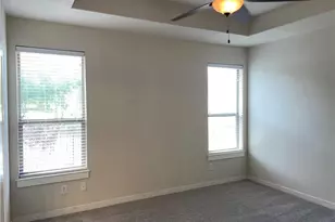 2001 Faro Dr, Austin, TX 78741 - Photo 19