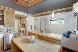 1007 Prospect Ave, Austin, TX 78702 - Photo 13