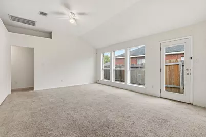 116 Blue Ridge Trail, Elgin, TX 78621 - Photo 7