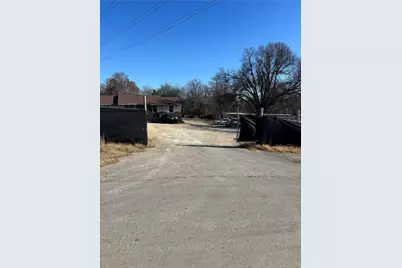 2214 Gardenia Drive, Austin, TX 78727 - Photo 3