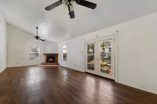903/905 Hillyer St, San Marcos, TX 78666 - Photo 13