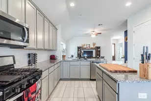 372 Spinnaker Loop, Kyle, TX 78640 - Photo 11