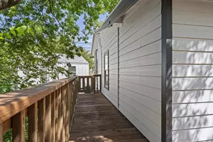 1167 Ridgeway Dr, Austin, TX 78702 - Photo 19