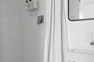 1167 Ridgeway Dr, Austin, TX 78702 - Photo 25