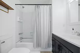 1167 Ridgeway Dr, Austin, TX 78702 - Photo 15