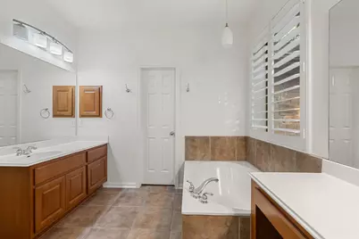 908 Golden Palomino Court, Austin, TX 78732 - Photo 21