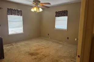 500 Hosack St, Taylor, TX 76574 - Photo 11