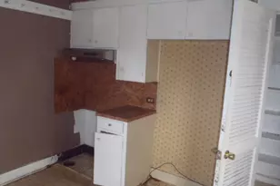 901 E Central Ave, Nixon, TX 78140 - Photo 17