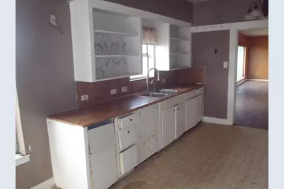 901 E Central Avenue, Nixon, TX 78140 - Photo 19