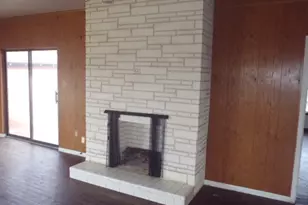 901 E Central Ave, Nixon, TX 78140 - Photo 15