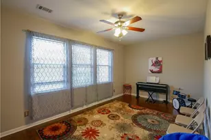 702 S Frontier Ln, Cedar Park, TX 78613 - Photo 11