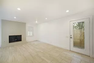 2404 McCall Rd, Austin, TX 78703 - Photo 5