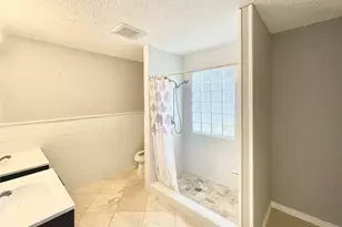 13242 Kerrville Folkway, Austin, TX 78729 - Photo 33